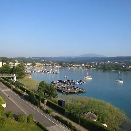 Sonnenblume By Interhome * Velden am Wörthersee